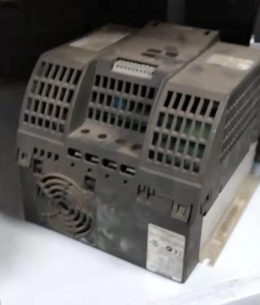 變頻器運(yùn)行過程系統(tǒng)輕故障 變頻器運(yùn)行過程系統(tǒng)輕故障